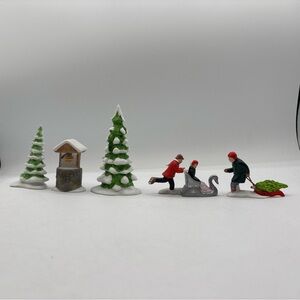 Department 56 1986 Vintage HVC New England Winter Accessory Kit 6532-3 Retired